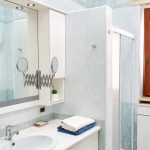 Bagno con doccia — La Casa di Franco, Torre dell'Orso
