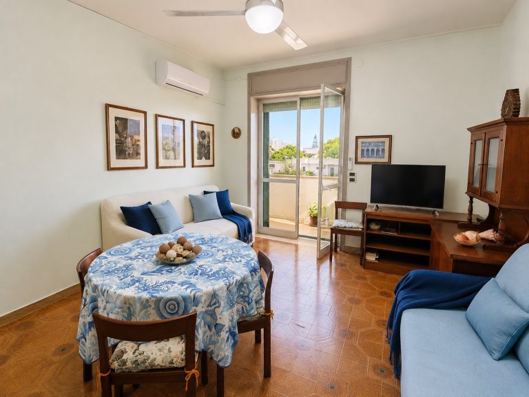 Zona living e pranzo luminosa dell'appartamento — La Casa di Franco, Torre dell'Orso