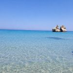 Le Due Sorelle: i faraglioni gemelli di Torre dell'Orso con acqua turchese